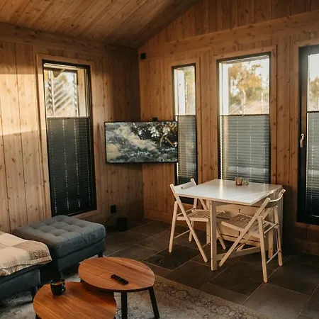 別荘 Nydelig Moderne Pa Kikut Med Hoy Standard - 4 Senger 6 Gjester ヤイロ